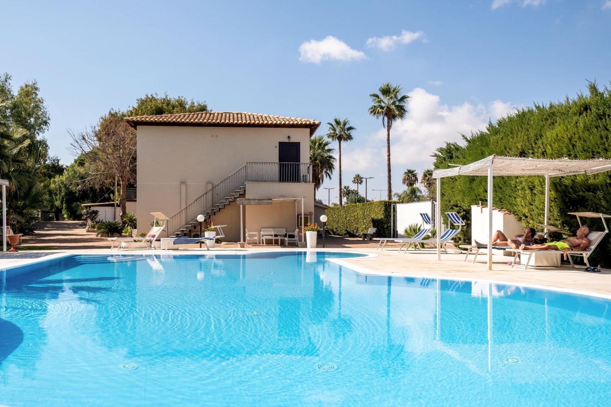 Hotel Aria Di Mare 3*